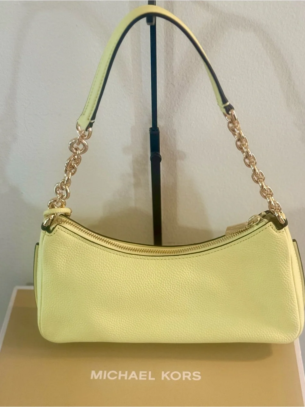 Michael Kors Nolita Medium  Pebbled Leather Chain Pochette - Lemon 🍋